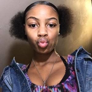 Meet your Posher, Anya